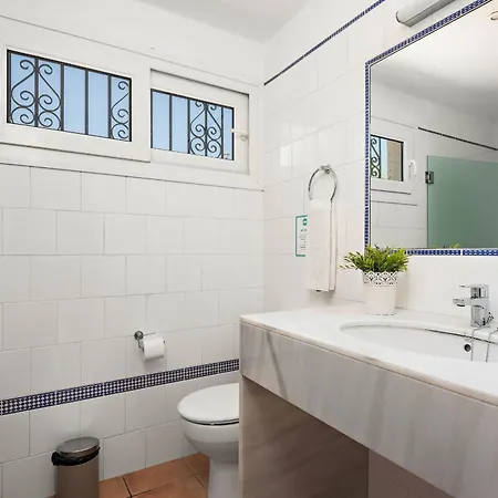 Ribes Villa Binibeca